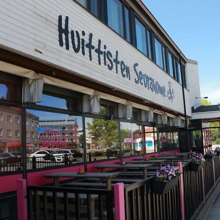 Huittisten Seurahuone Hotel Huittinen Екстериор снимка